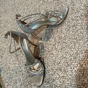 Gianni bini deals anselle